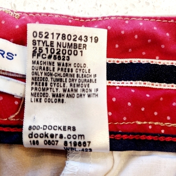 Dockers Women's Favorite Fit  Size 6 Khaki Pants Mid Rise Stretch Cotton Blend - Picture 7 of 13